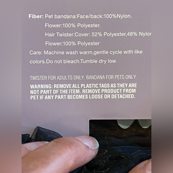 Dog outfit: bandana and hair twister. 
Black with white flowers sewn on. S-M - Picture 5 of 6